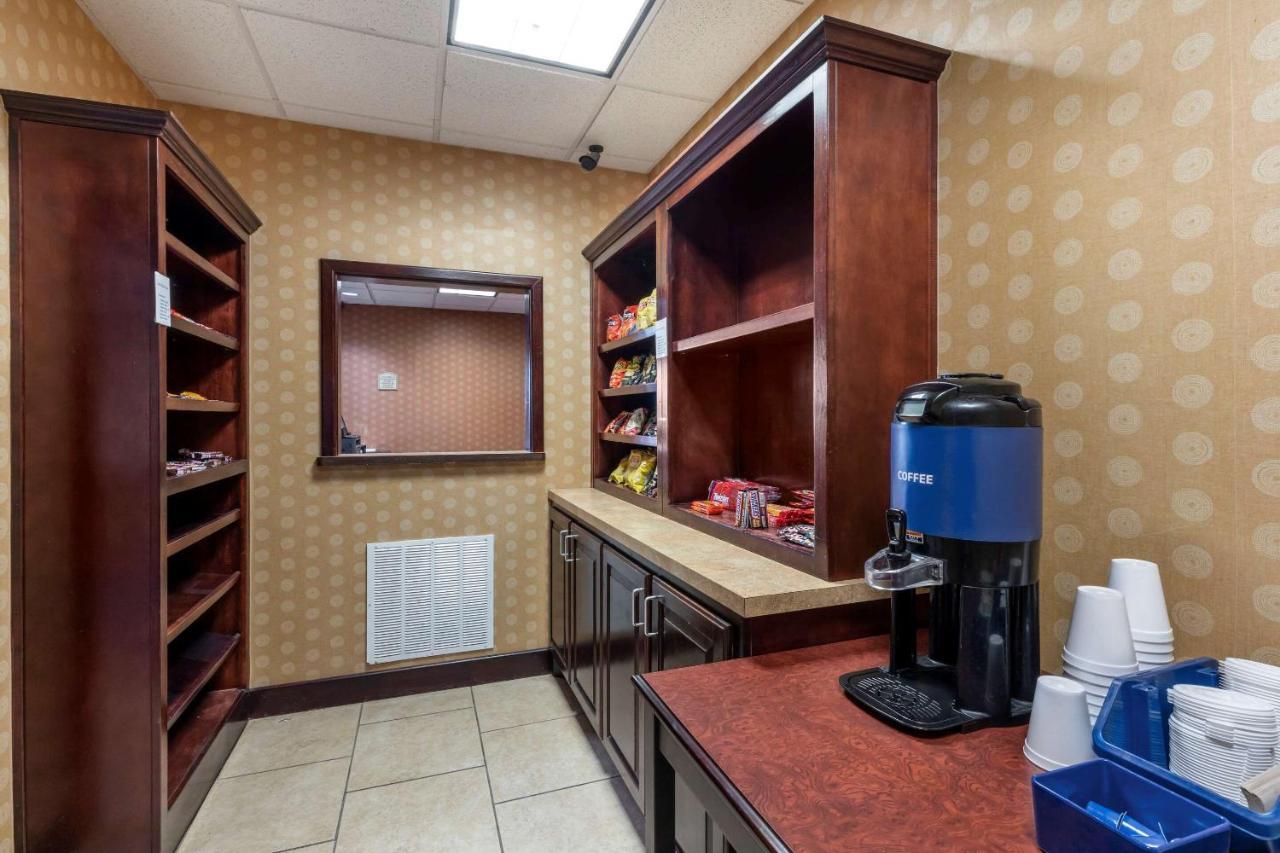 Comfort & - Texoma 2* Denison